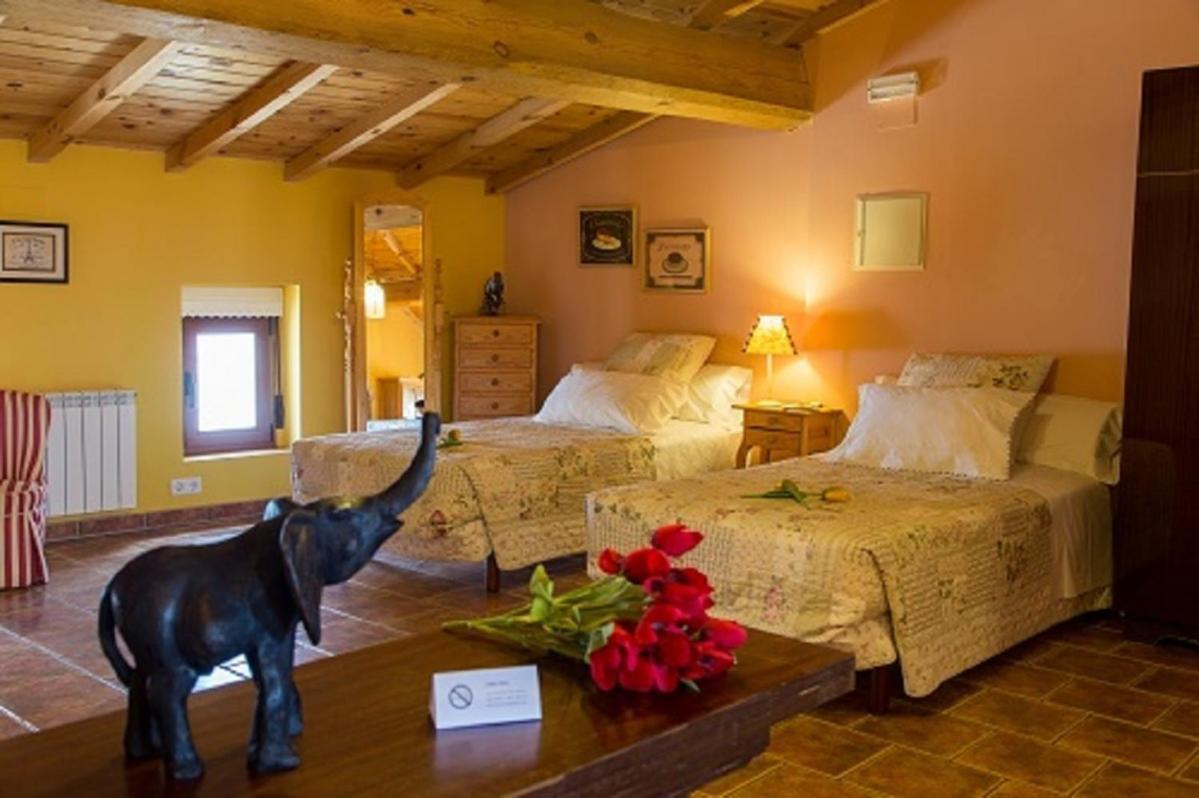 Beautiful Alamedas - Una Casa Rural Con Una Historia Unica Castronuno ภายนอก รูปภาพ