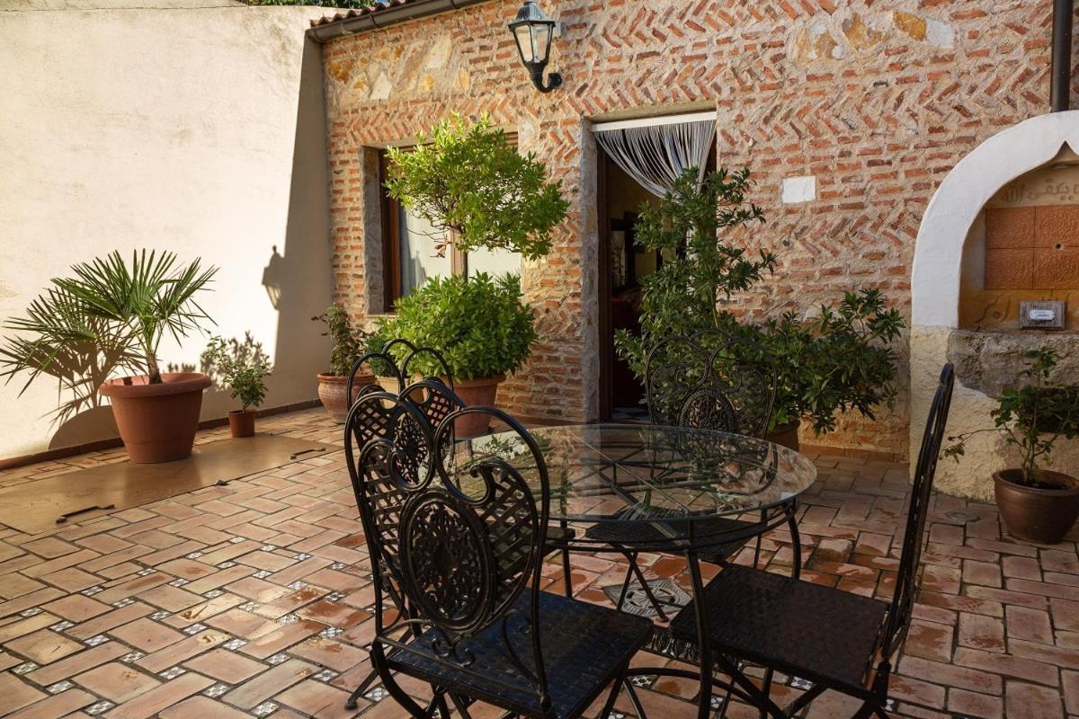 Beautiful Alamedas - Una Casa Rural Con Una Historia Unica Castronuno ภายนอก รูปภาพ