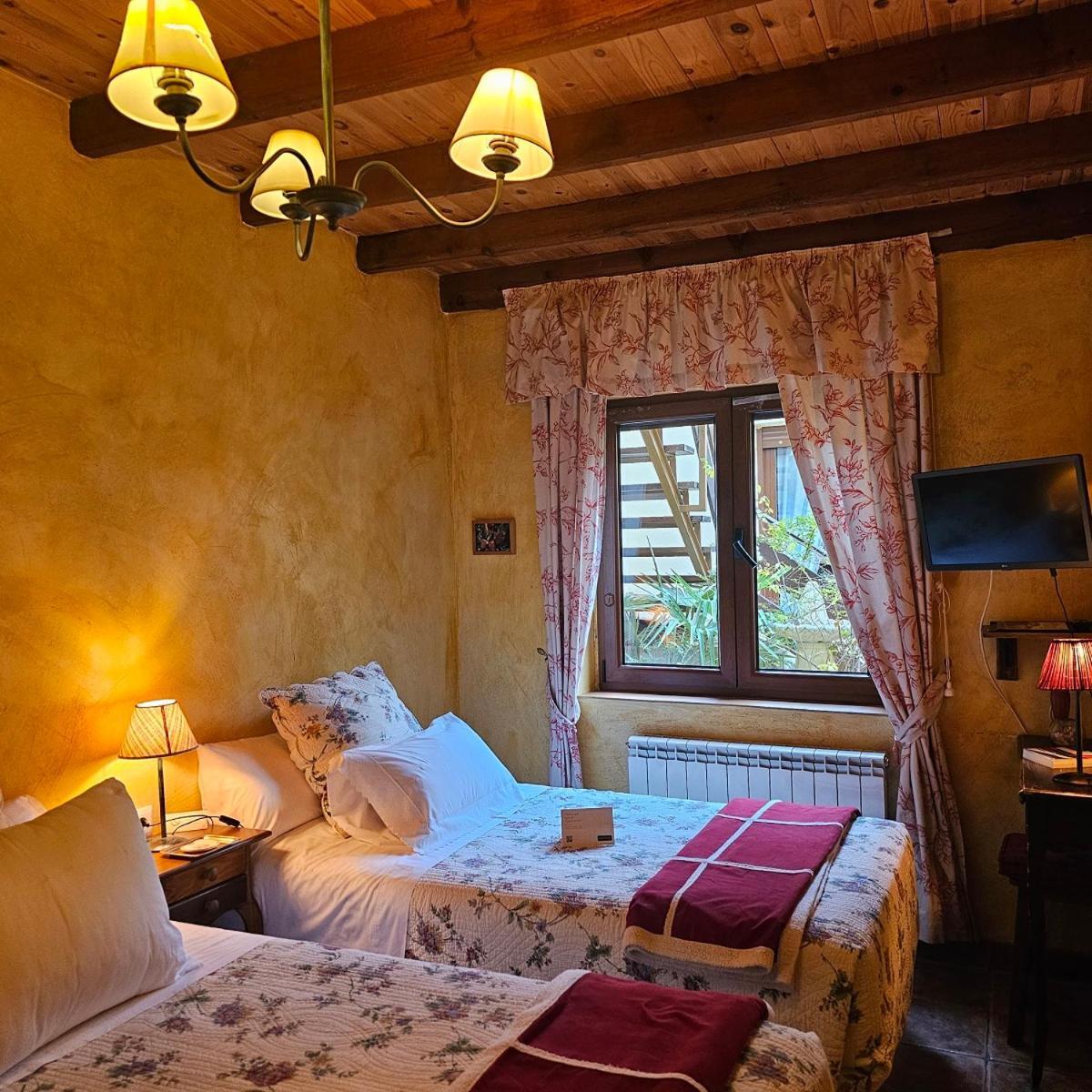 Beautiful Alamedas - Una Casa Rural Con Una Historia Unica Castronuno ภายนอก รูปภาพ