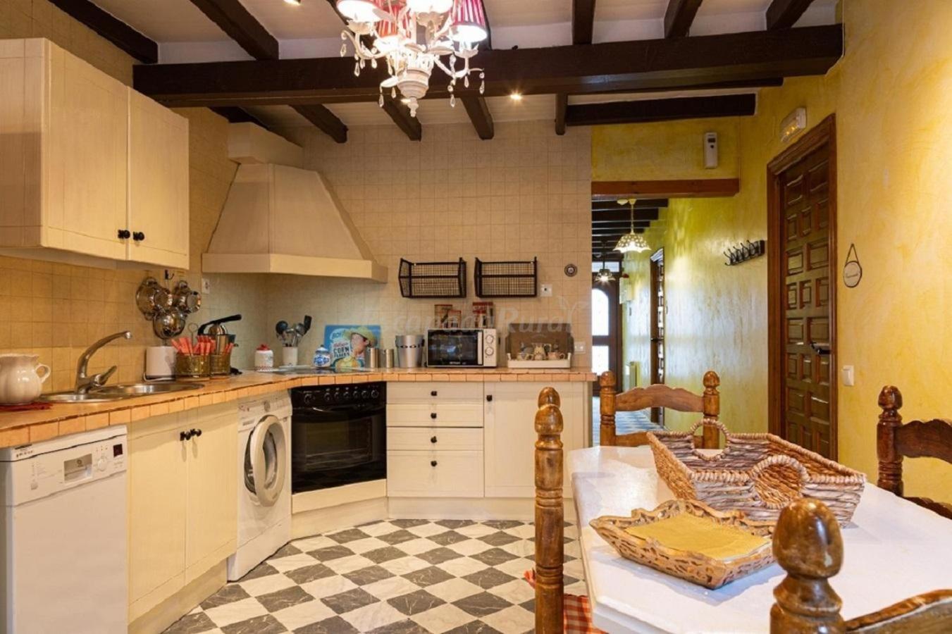 Beautiful Alamedas - Una Casa Rural Con Una Historia Unica Castronuno ภายนอก รูปภาพ